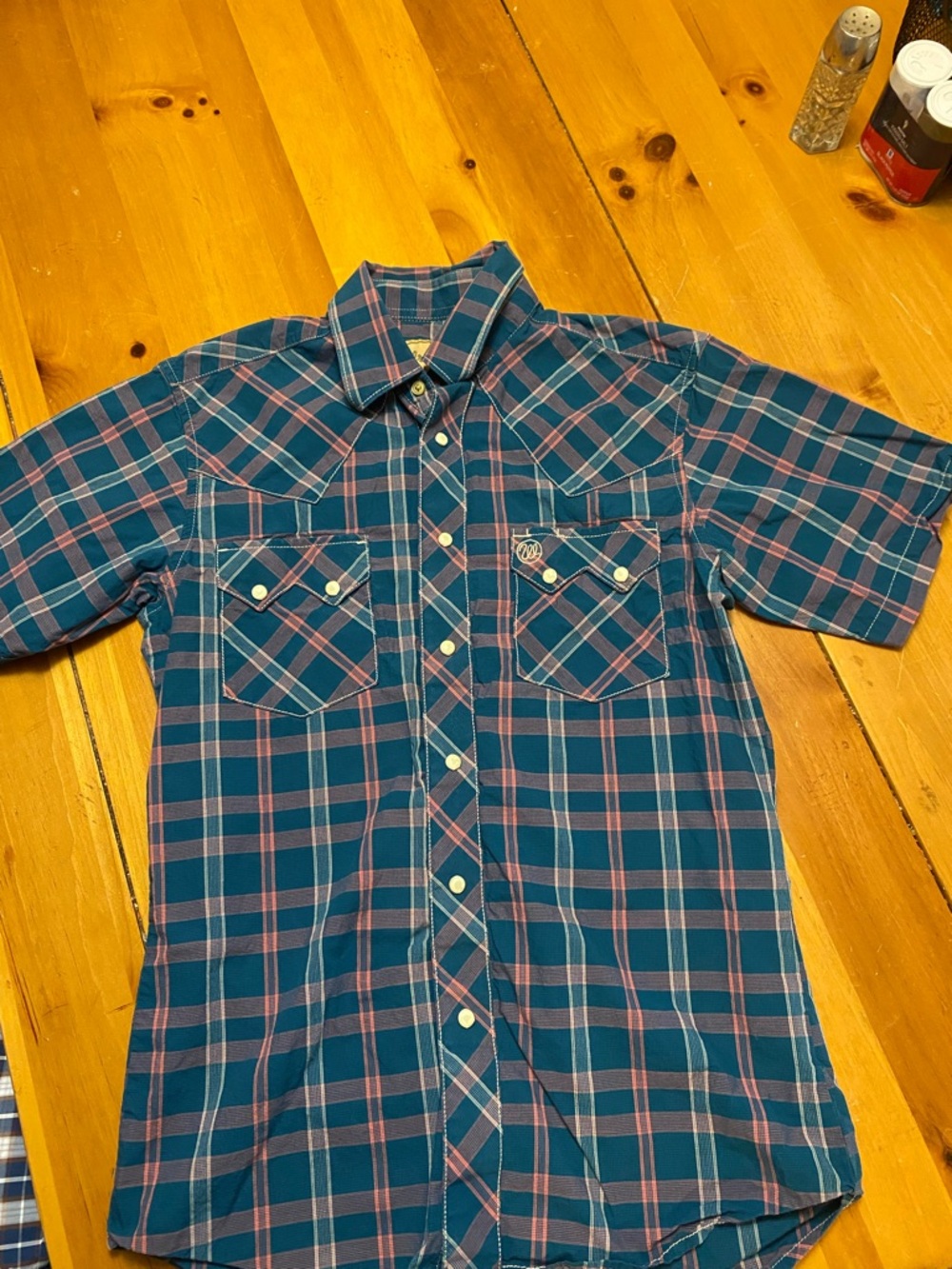 Wrangler Teal and Pink Plaid Short-Sleeve Button-Up Shirt